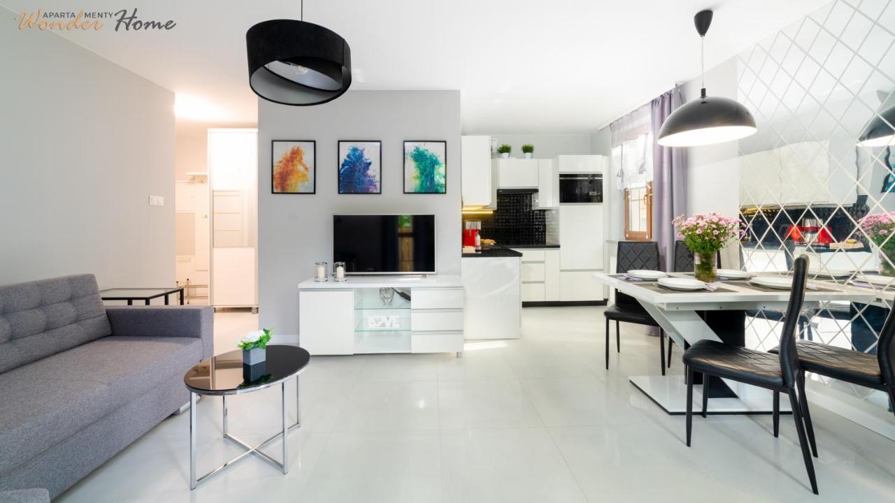 Wonder Home - Apartamenty Polozone Blisko Deptaka, Licznych Restauracji I Sklepow 카르파츠 외부 사진